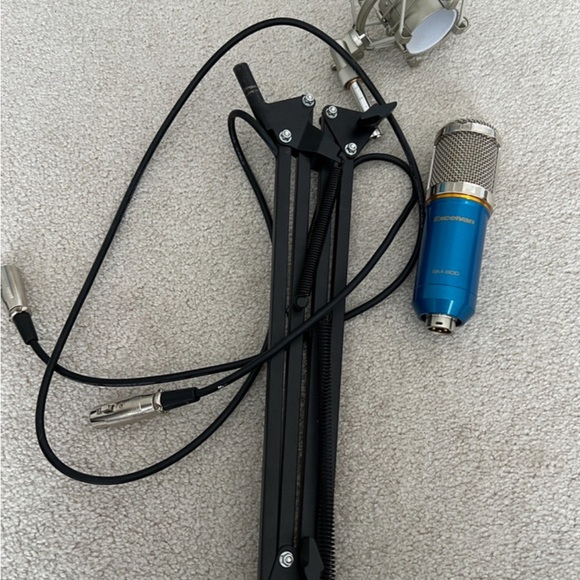 Excelvan XLR BM-800 Condensor Microphone and Shockmount - Picture 2 of 2